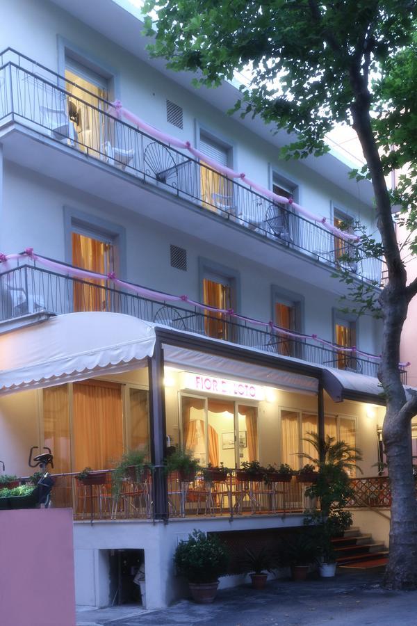 Fior Di Loto - Rimini Hotel Buitenkant foto