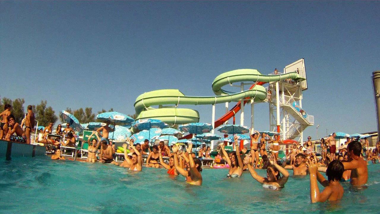 Fior Di Loto - Rimini Hotel Buitenkant foto
